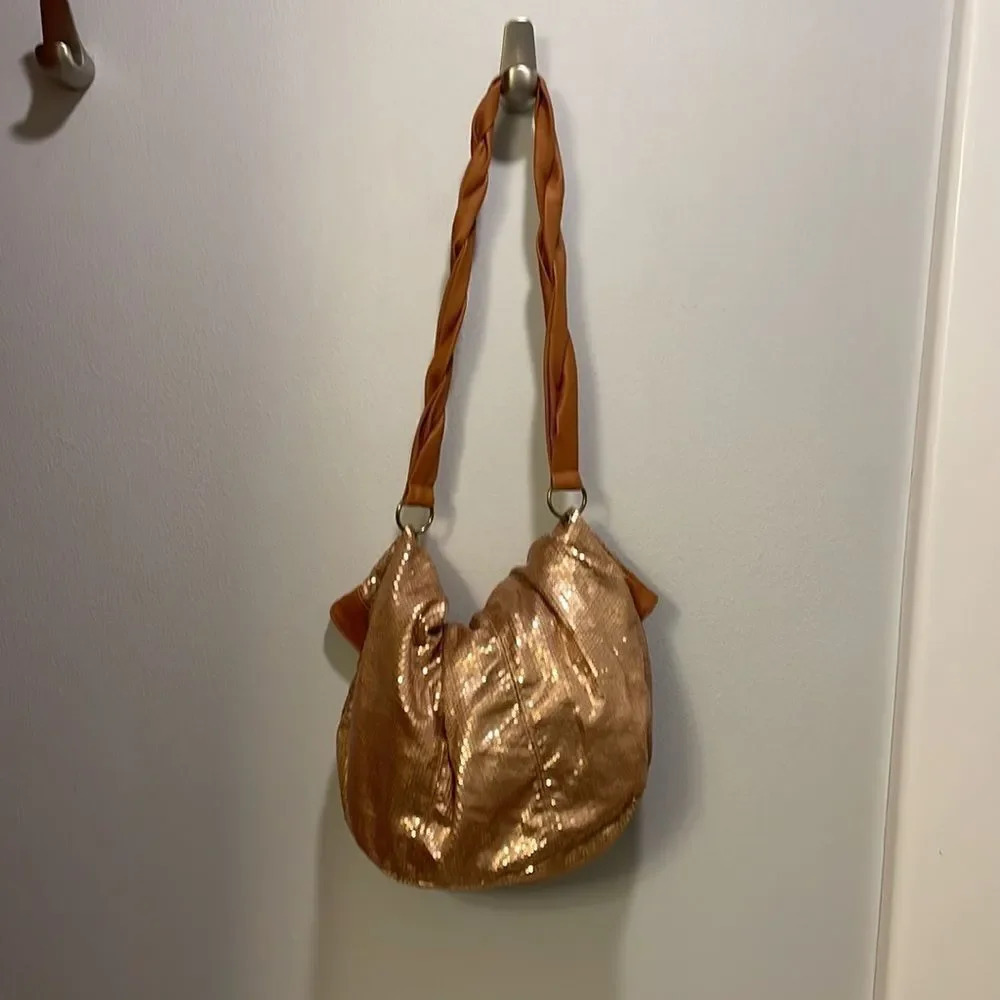 Murval Woman’s copper beaded handbag - Picture 8 of 14